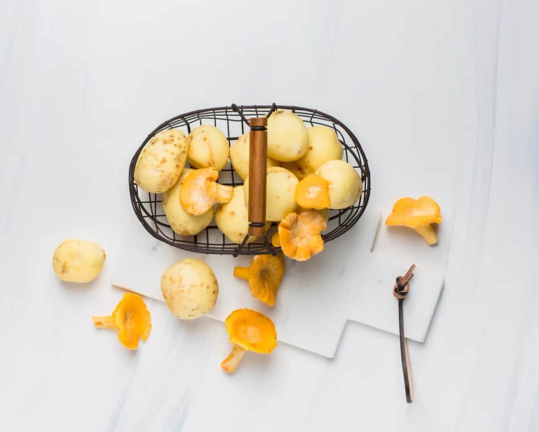 Jak długo gotować pieczarki do sałatki, aby były idealne?